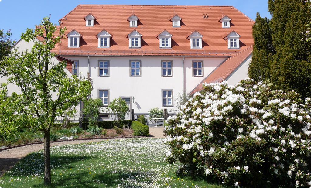 Отель Komensky Gaeste- Und Tagungshaus Herrnhut Экстерьер фото